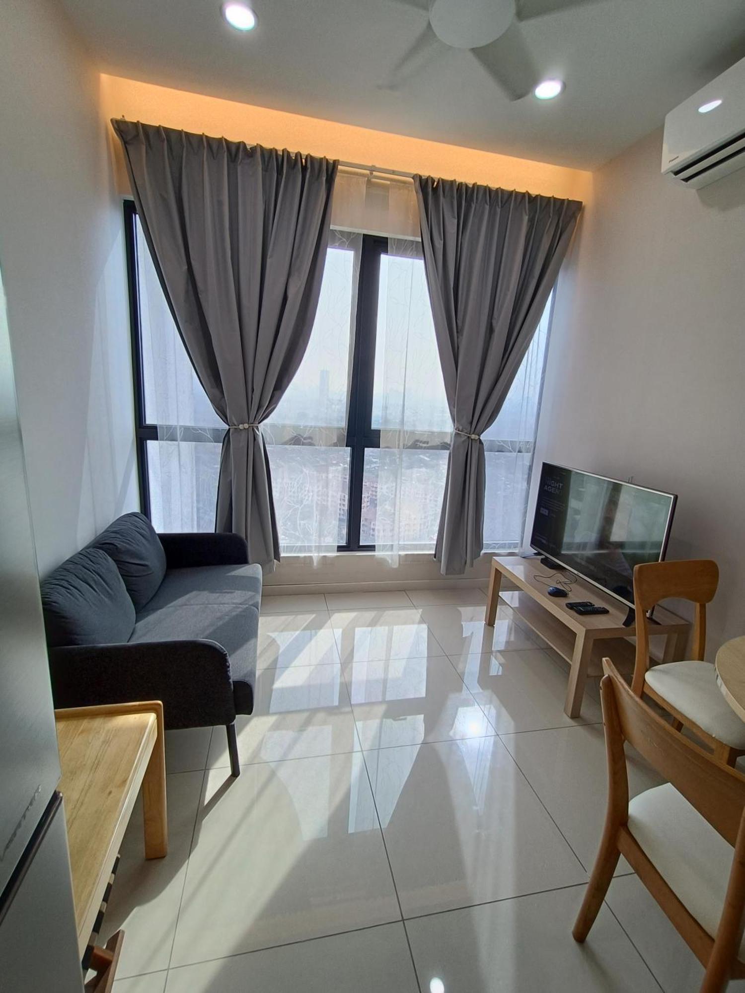 Highpark Suites Kelana Jaya By Kenangan Homes Petaling Jaya Bagian luar foto
